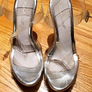 Fabulicious Heels Size 8